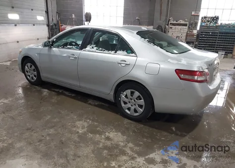 2010 Toyota Camry из США, поврежденный, VIN 4T1BF3EK7AU098629